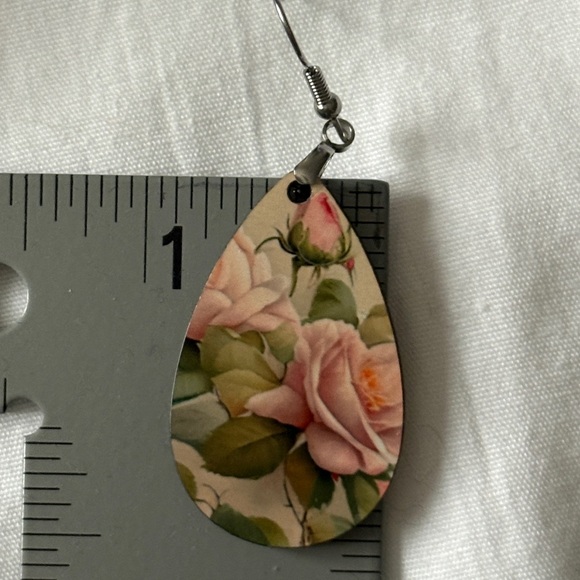 Pink rose earring - Picture 5 of 6
